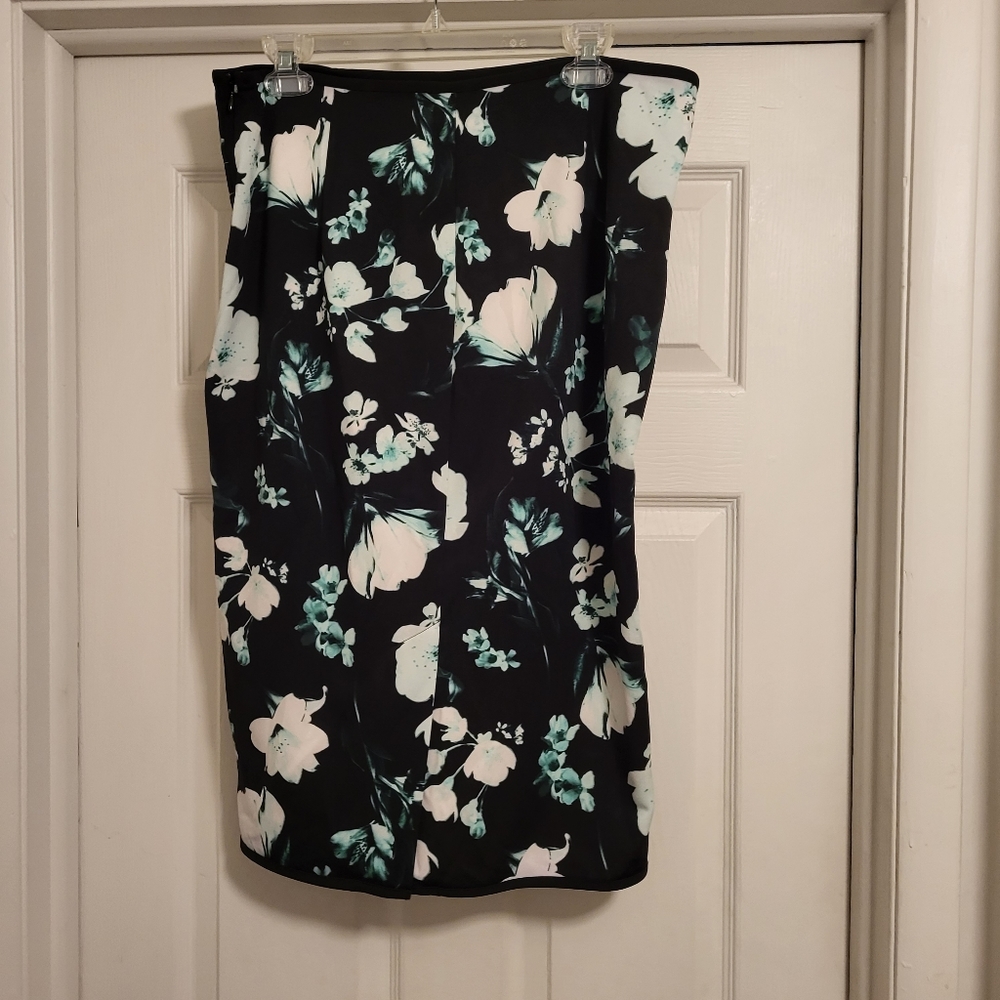 Worthington, ladies  Skirt